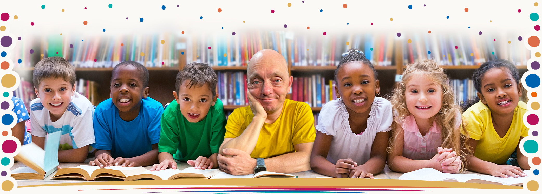 Bernhard Hoecker and kids lying on floor in library – WavebreakmediaMicro@stock.adobe.com und 7 Punkt 7 Dittmann & Ebeling GmbH